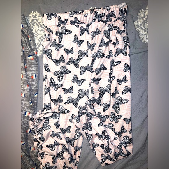 Girls joggers - Picture 3 of 3